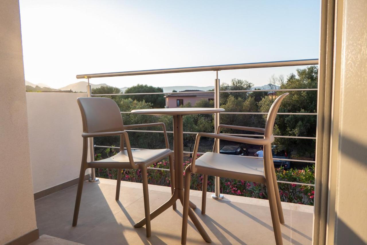 Villa Est San Teodoro  Bagian luar foto