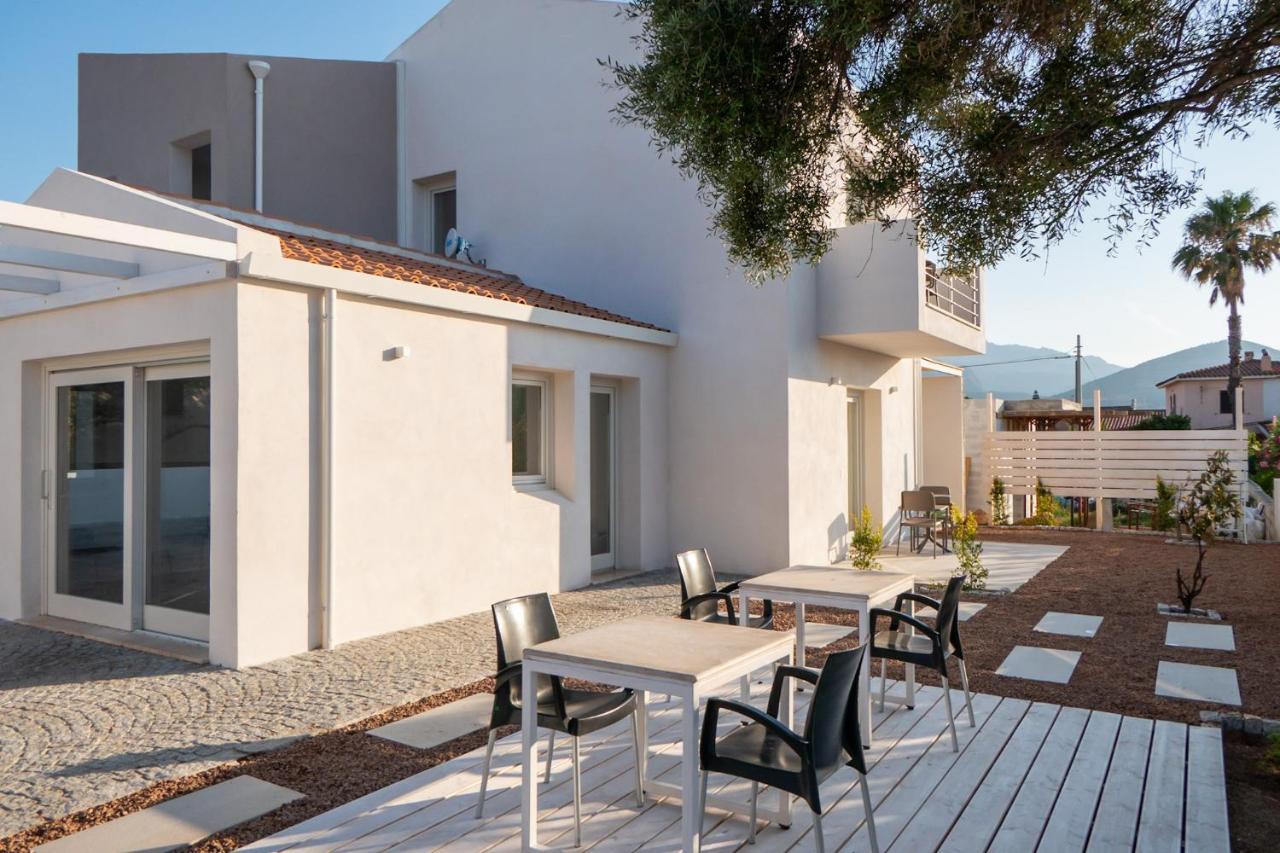 Villa Est San Teodoro  Bagian luar foto