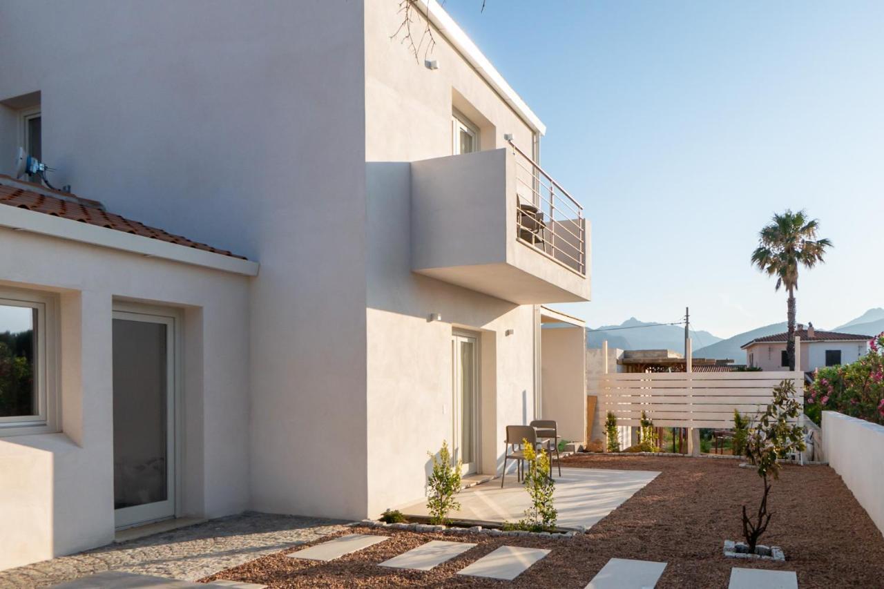 Villa Est San Teodoro  Bagian luar foto