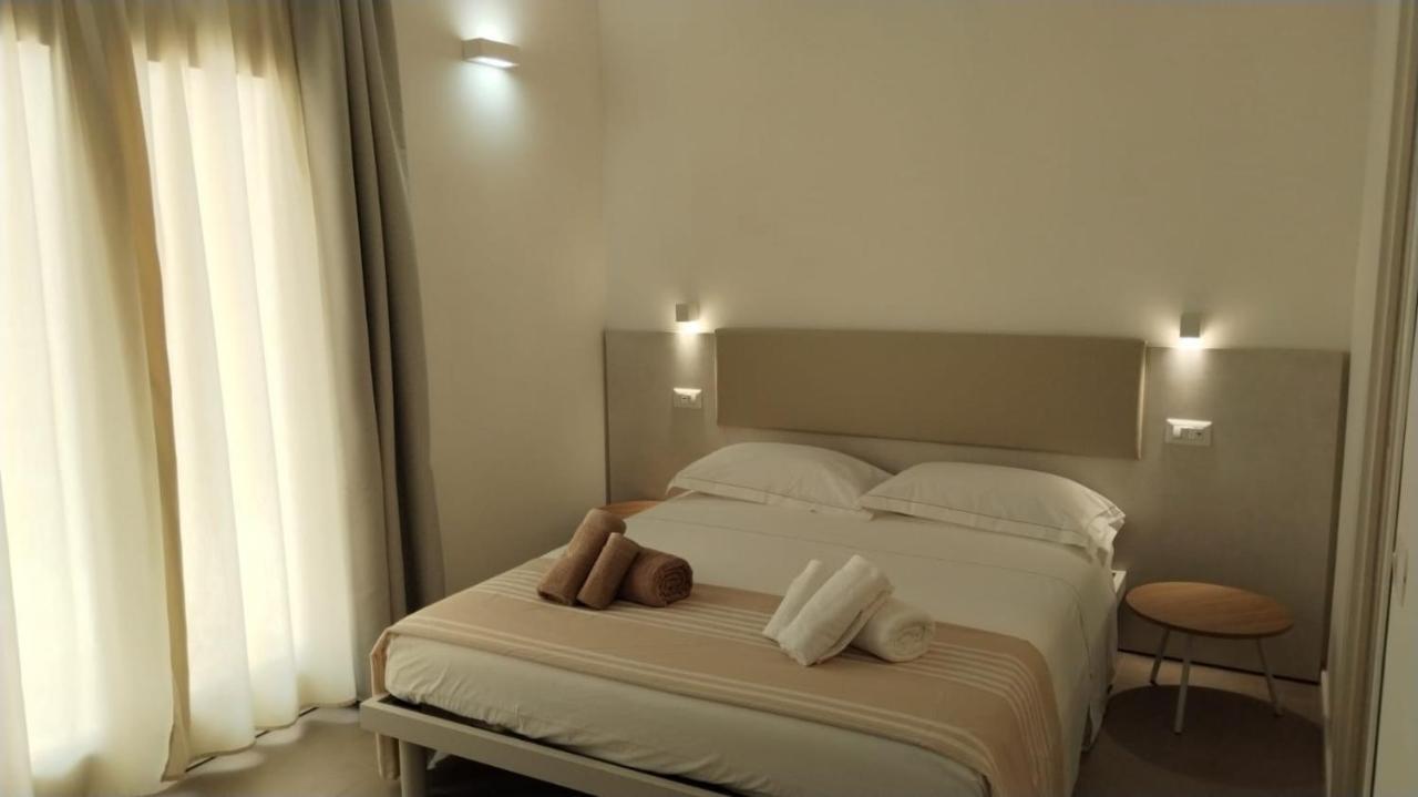 Villa Est San Teodoro  Bagian luar foto