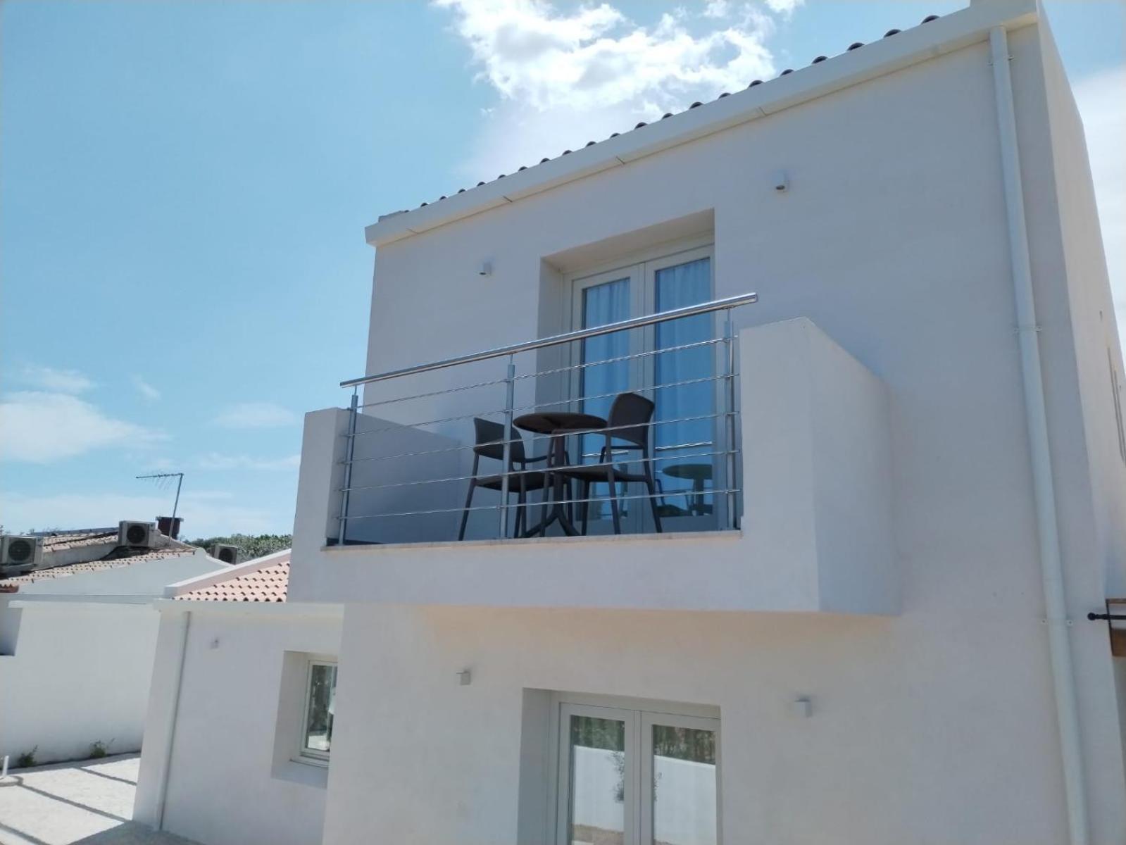Villa Est San Teodoro  Bagian luar foto