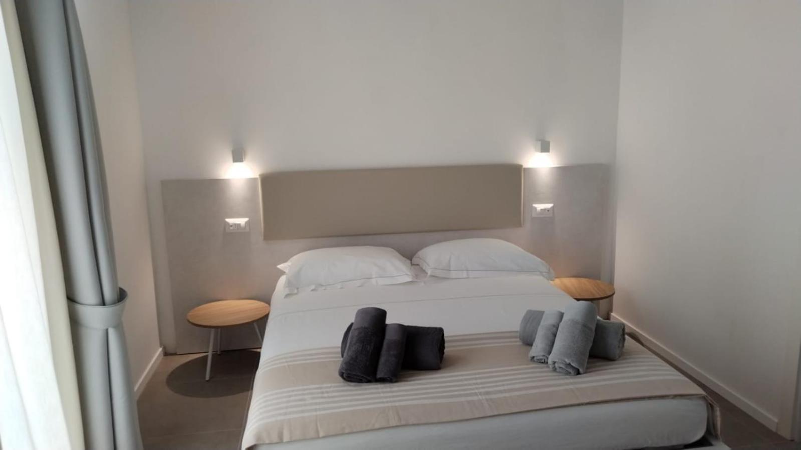 Villa Est San Teodoro  Bagian luar foto