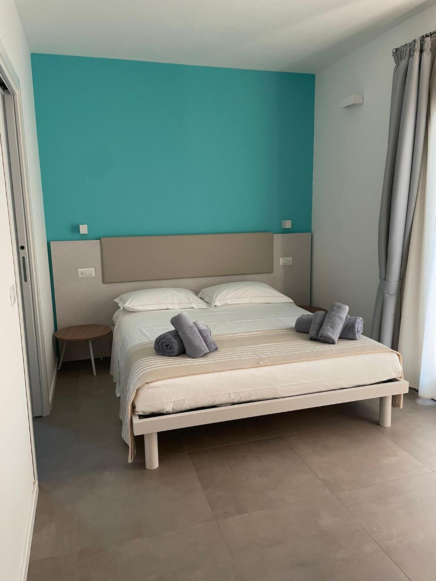 Villa Est San Teodoro  Bagian luar foto
